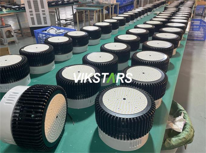 100W 150W 200W 250W Aluminium Fin LED High Bay Lampu Untuk Pencahayaan Komersial Dengan Reflektor 9