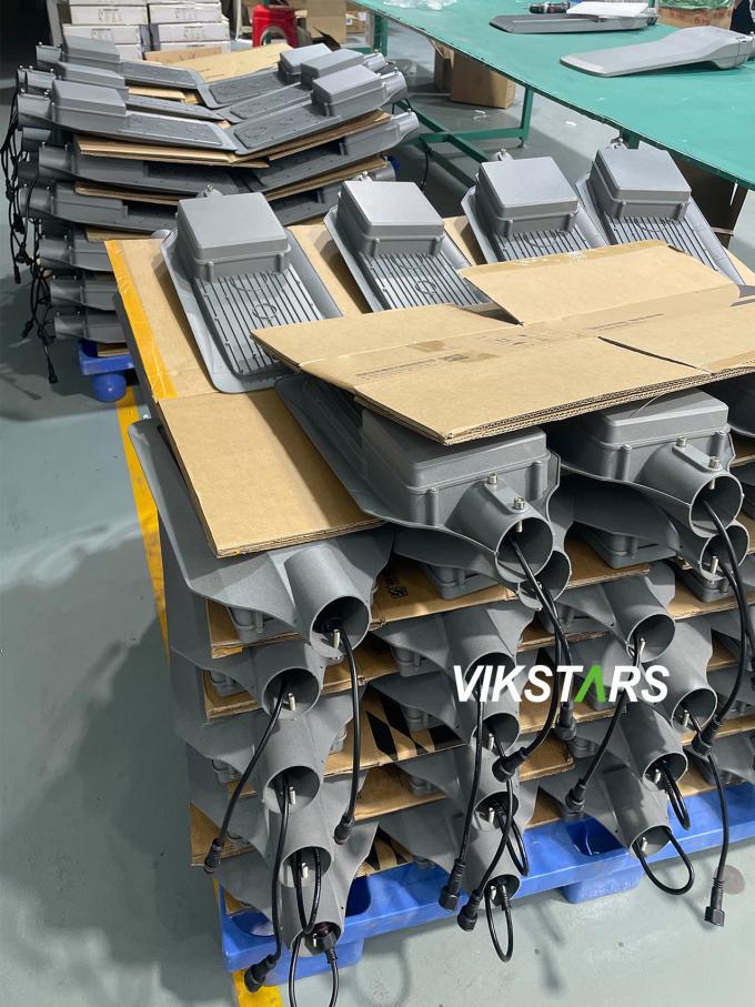 150W LED Lampu Jalan 300W 500W Lampu Jalan Surya Untuk Jalan Utama 13