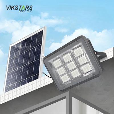 Beli Lampu Taman Surya Terbaru 100W 200W 300W 400W Lampu Luar Ruangan Surya untuk Penerangan Halaman Lampu Sorot Surya pembuatan online