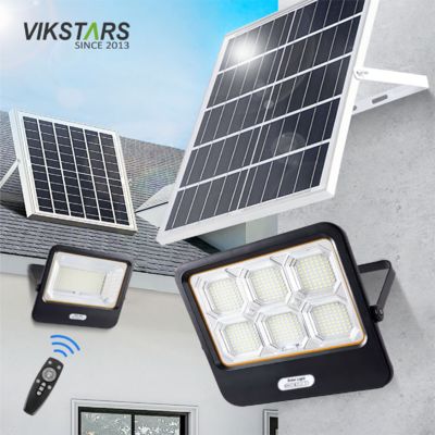 Beli 100W 200W 300W 600W Solar Flood Lights For Yard Garden With Good Price 2 Years Warranty pembuatan online