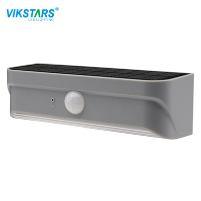 Beli 6000K Color Temp Wall Mounted Solar Lights Untuk Taman PIR Sensor IP65 Tahan Air pembuatan online