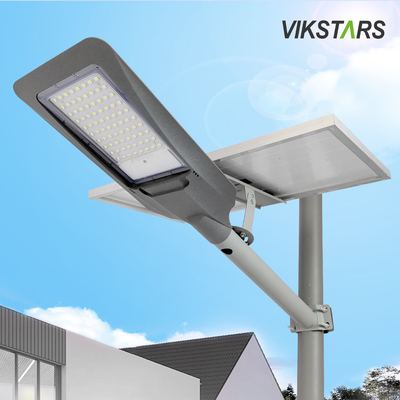 Terbaru Private Mold 300w 500w 600w 1000w 1600w Lampu jalan surya Untuk ketinggian 10m IP66 tahan air